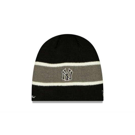 thisisneverthat® x New York Yankees Skull Knit Black Hat